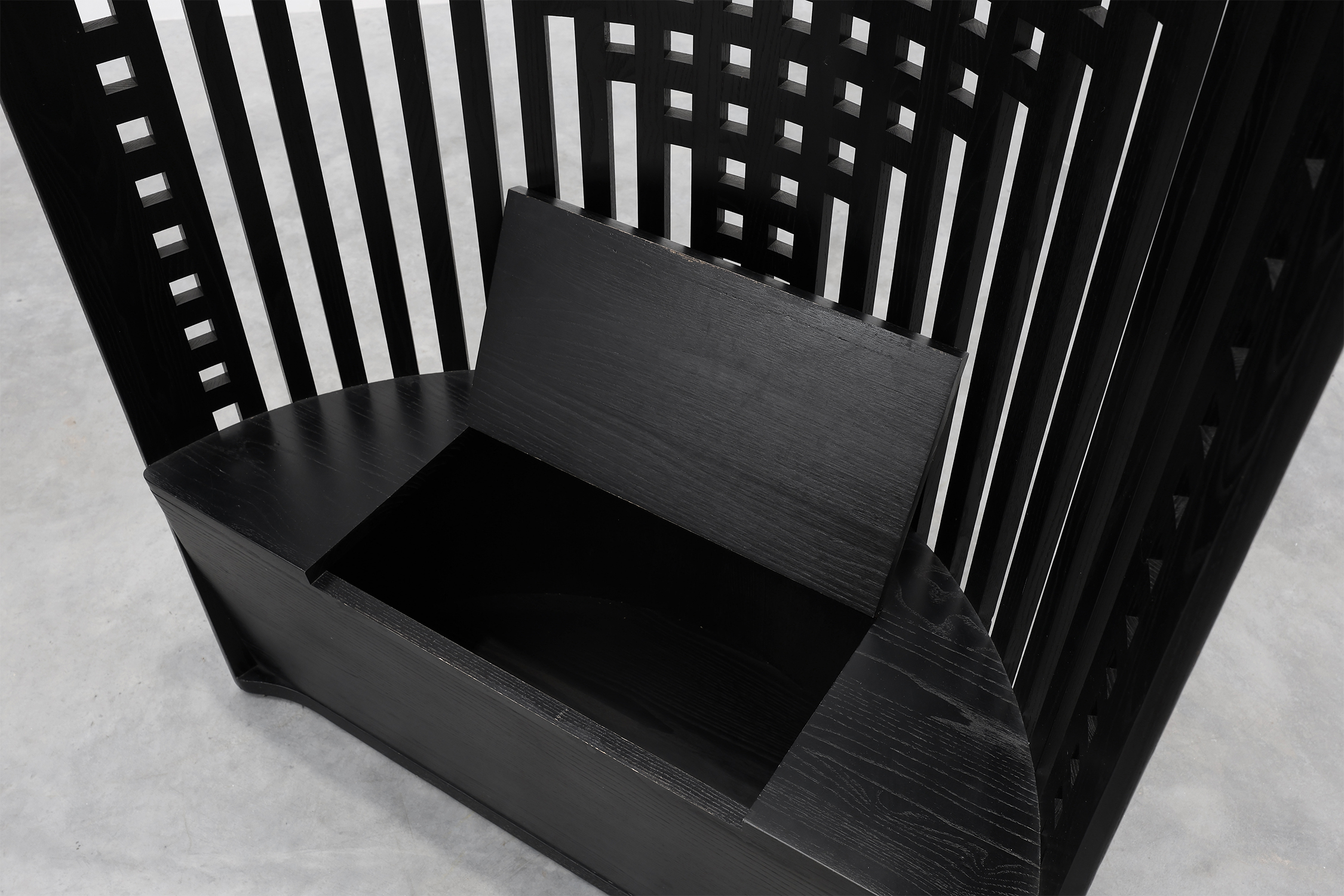 Pair of black Mackintosh Willow chairs by Atelier International, Italy 1980sthumbnail